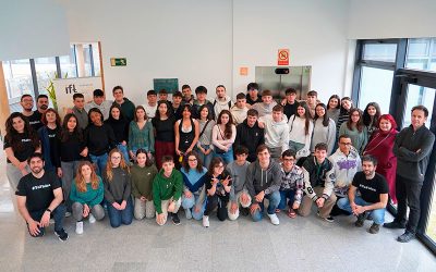 40 High School students visit IFT to participate in the Particle Physics Masterclass